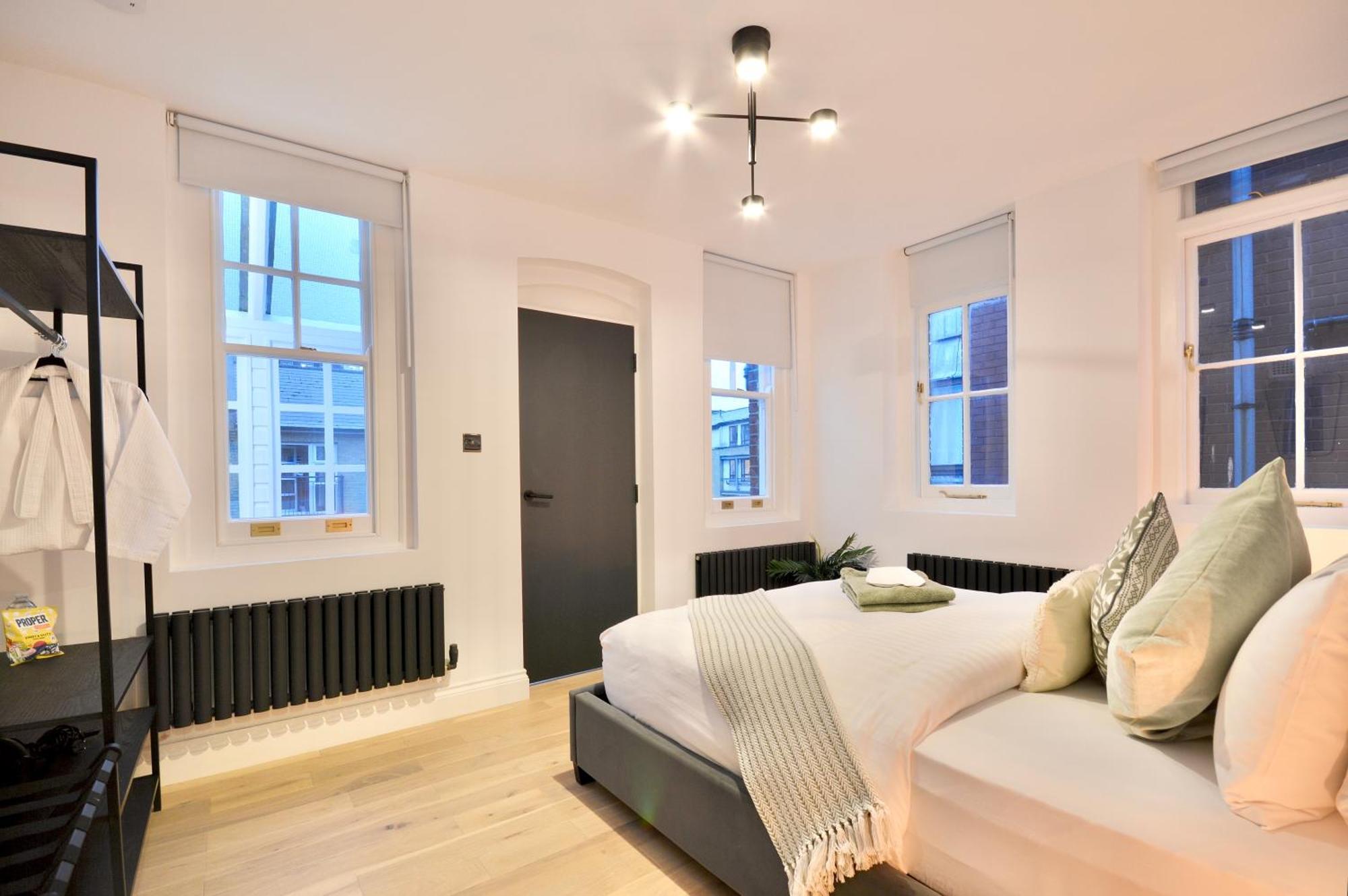 Newly Refurbished W/ River Views Londra Esterno foto